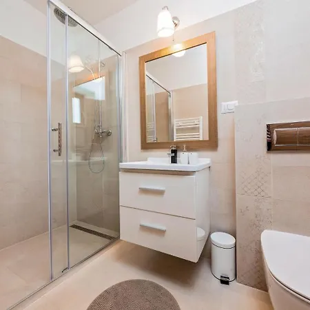 Modern Villa With Swimming Pool In Kastelir * Labinci