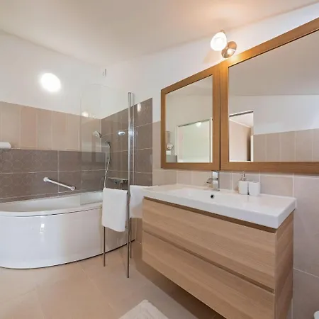 וילה Modern Villa With Swimming Pool In Kastelir Labinci
